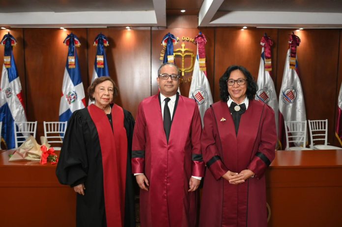TC reconoce a las magistradas Ana Isabel Bonilla y Rhadys Abreu Blondet