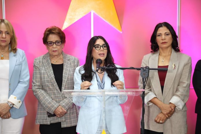 Kenia Lora Abreu: “La igualdad no se construye con discursos un día al año”: PLD advierte retrocesos en derechos de las mujeres.