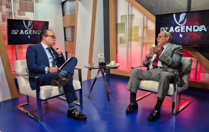El profesor Rafael Santos Badía, ministro de Educación Superior, Ciencias y Tecnología, aseguró que fue a esa institución a crear y no a destruir, a la vez que reveló que solicitará a las cámaras legislativas la devolución del proyecto de fusión que cursa en el Congreso Nacional para llevarlo a una mesa de concertació