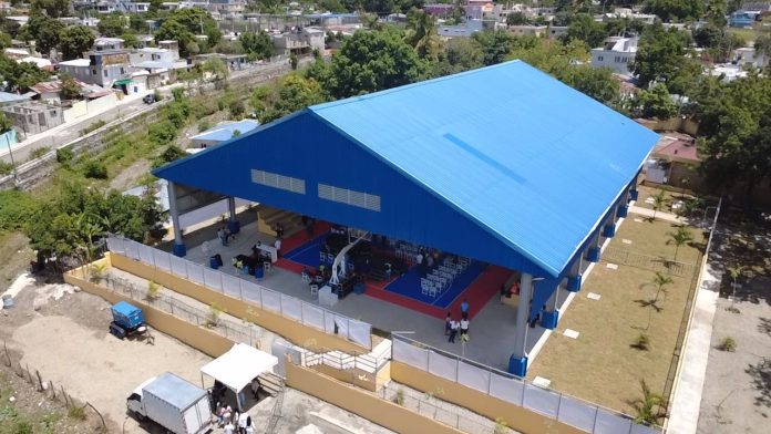 Viceministro Oscar Amargós resalta que en la gestión del presidente Luis Abinader se han inaugurado 33 techados escolares en el país