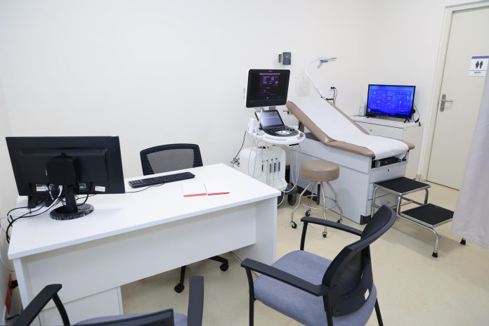 SNS inaugura primera unidad de cirugía intrauterina del país