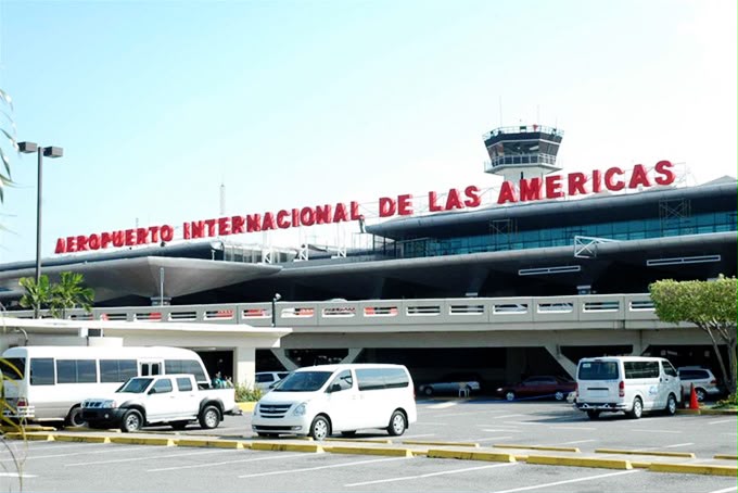 Secretaría de Asuntos Aeronáuticos de la Fuerza del Pueblo advierte que el aumento de las tasas aeroportuarias reduce la competitividad de la República Dominicana Secretaría de Asuntos Aeronáuticos de la Fuerza del Pueblo advierte que el aumento de las tasas aeroportuarias reduce la competitividad de la República Dominicana
