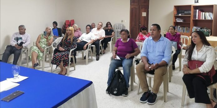 Movimiento Convergencia aborda salud mental y estrés en el ejercicio periodístico