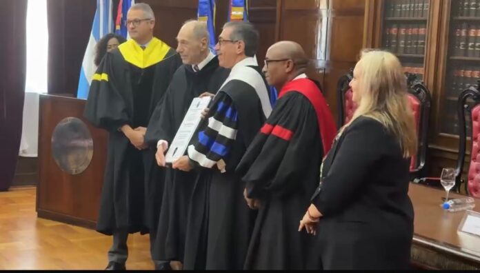 UASD otorga Doctor Honoris Causa al eminente jurista argentino Eugenio Raúl Zaffaroni
