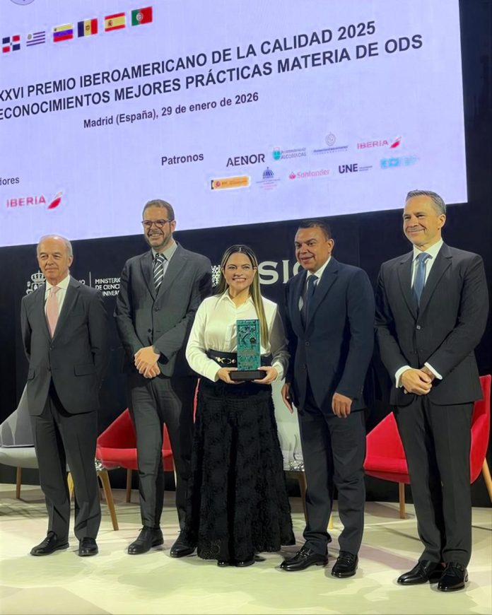 Hospital Hugo Mendoza recibe máximo reconocimiento en el Premio Iberoamericano de la Calidad