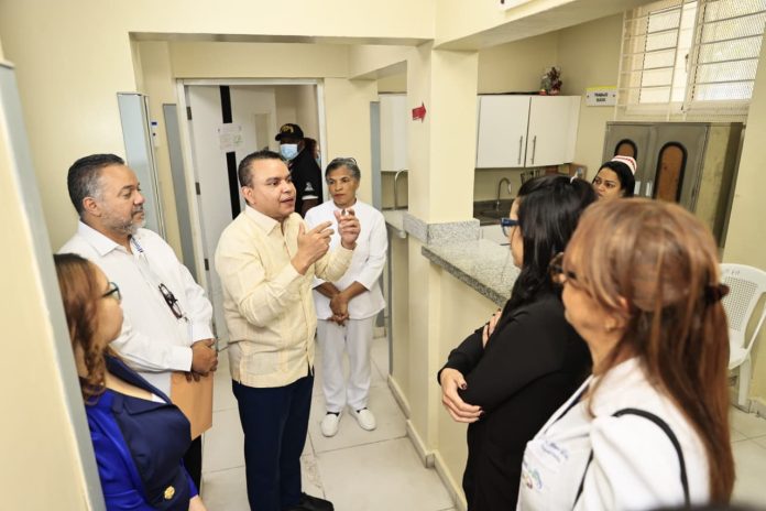 SNS garantiza al 100% suministros de los programas de diálisis peritoneal, hemodiálisis y nutrición de la Red Pública