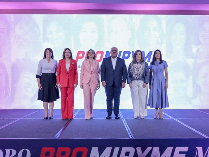 Promipyme impulsa la inclusión financiera femenina con foro que reúne a líderes del Gobierno y del sector financiero