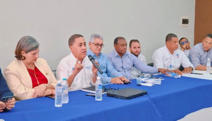 Infraestructura Escolar busca acelerar la terminación de 28 proyectos escolares en Hato Mayor