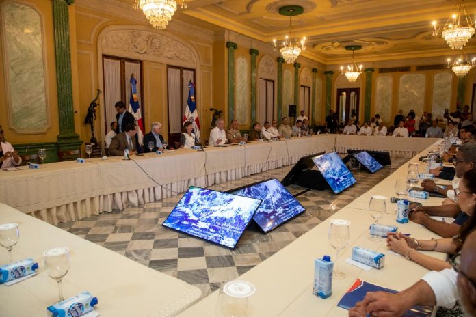 Gobierno se mantiene en sesión permanente ante sistema frontal que generará lluvias en gran parte del país