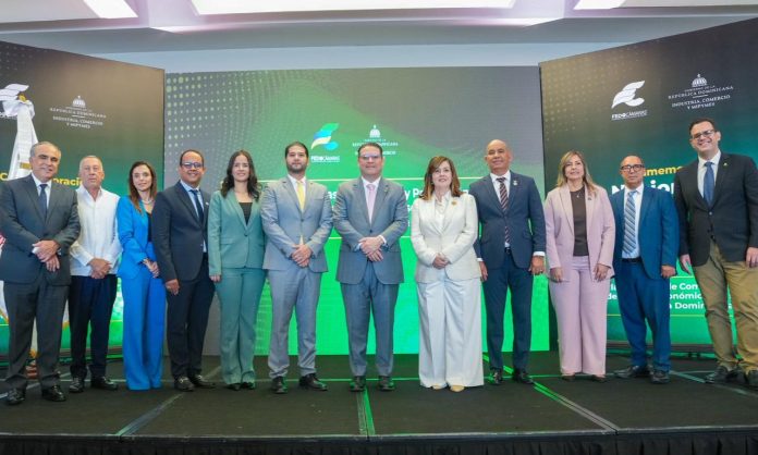 Ministro Sanz Lovatón destaca unificación y modernización del registro mercantil