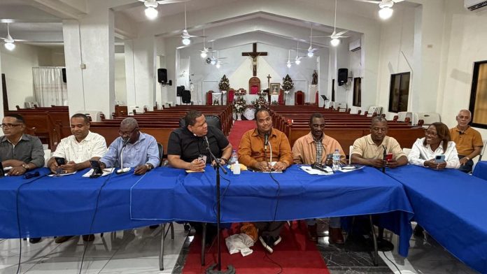 Presidente Abinader aporta RD$5 millones para apoyar proyectos de la Parroquia San Luis Rey de Francia