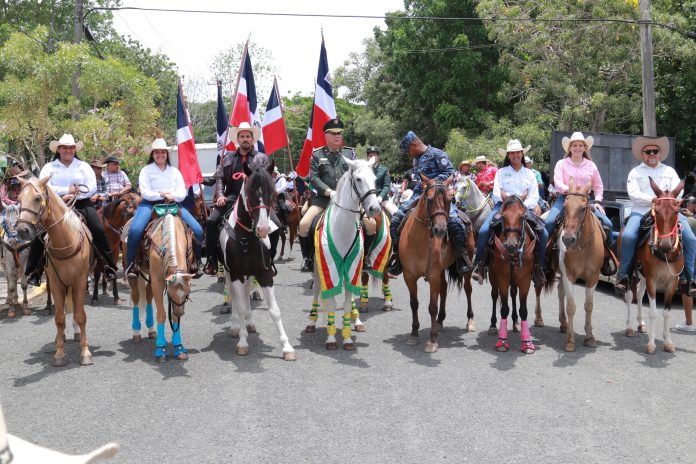 Cabalgata de las Mariposas levanta su voz contra la violencia hacia la mujer Cabalgata de las Mariposas levanta su voz contra la violencia hacia la mujer