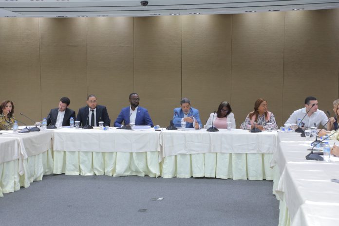 Diputados socializan con expertos la regulación de Bitcoin y otras Criptomonedas en la República Dominicana Diputados socializan con expertos la regulación de Bitcoin y otras Criptomonedas en la República Dominicana