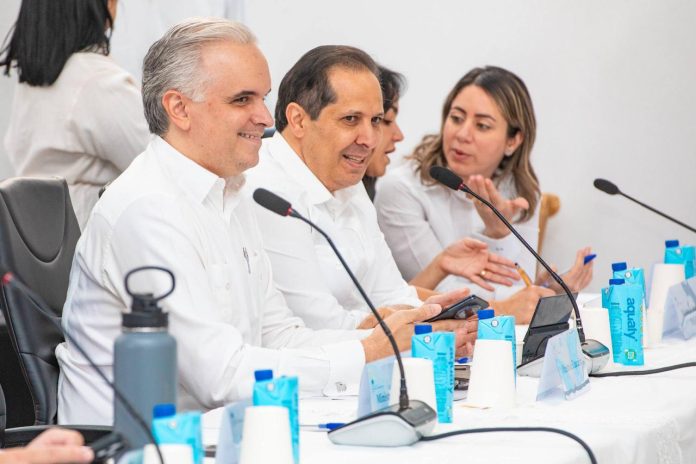 Ministro de Salud destaca avances que consolidan a Santiago como referente nacional en salud pública preventiva Ministro de Salud destaca avances que consolidan a Santiago como referente nacional en salud pública preventiva