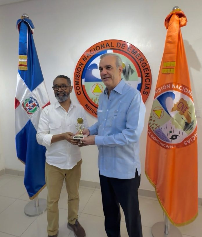Presidente Abinader felicita a la Defensa Civil por su 60 aniversario Presidente Abinader felicita a la Defensa Civil por su 60 aniversario