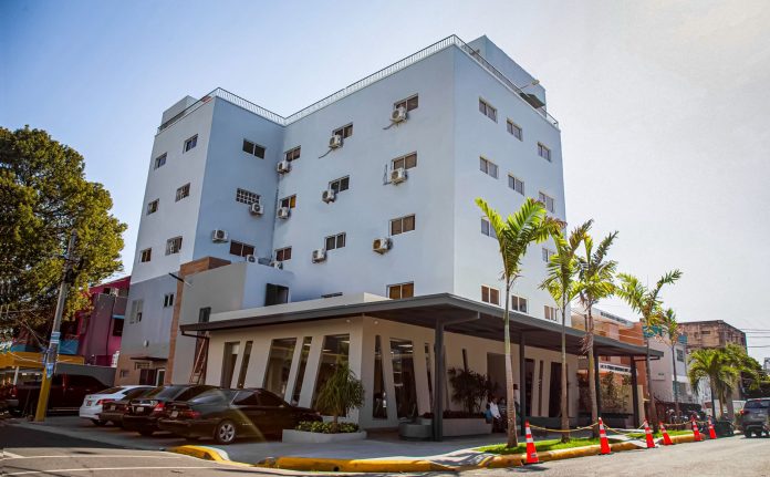 Centro Médico Domínico Cubano integra al Dr. Milton Constanzo en Diabetología.