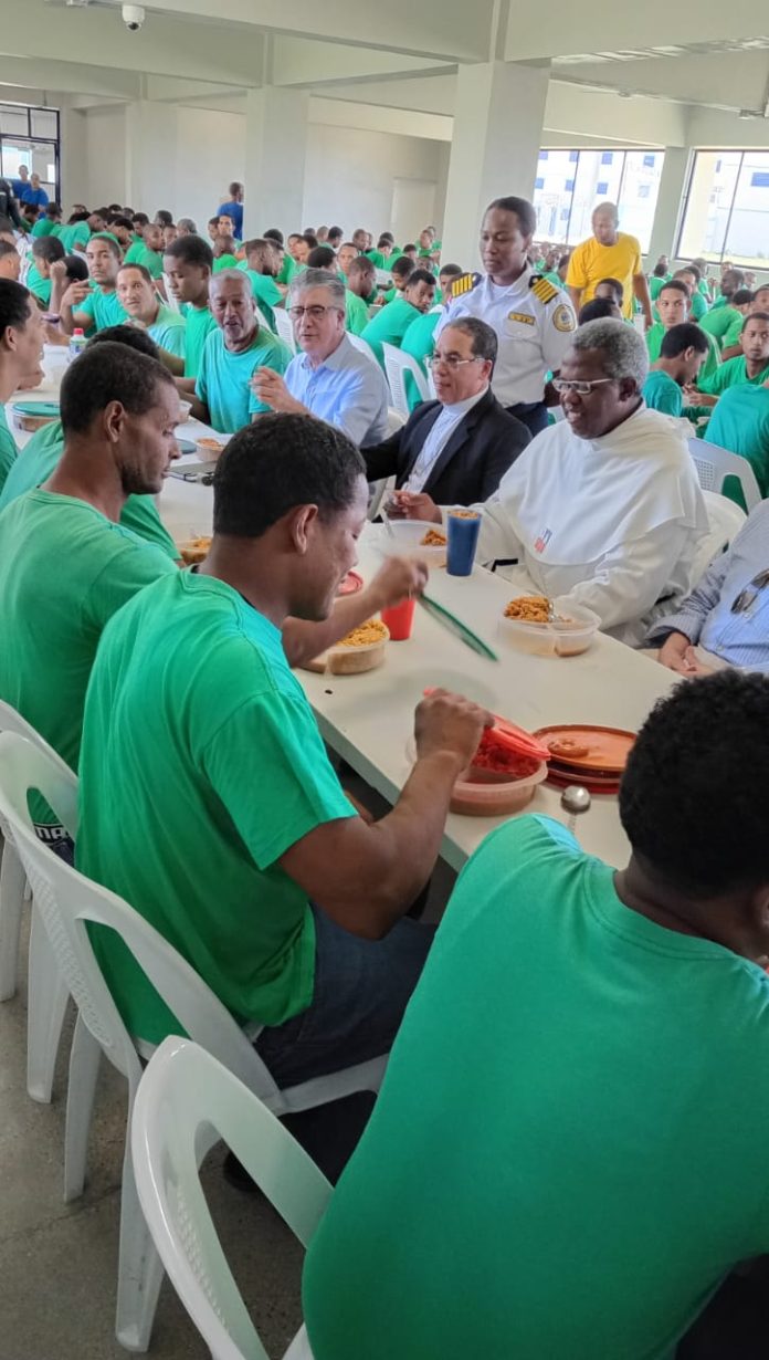 Presidente de la Pastoral Penitenciaria recorre CCR Las Parras ante la próxima puesta en funcionamiento de su segundo cuadrante