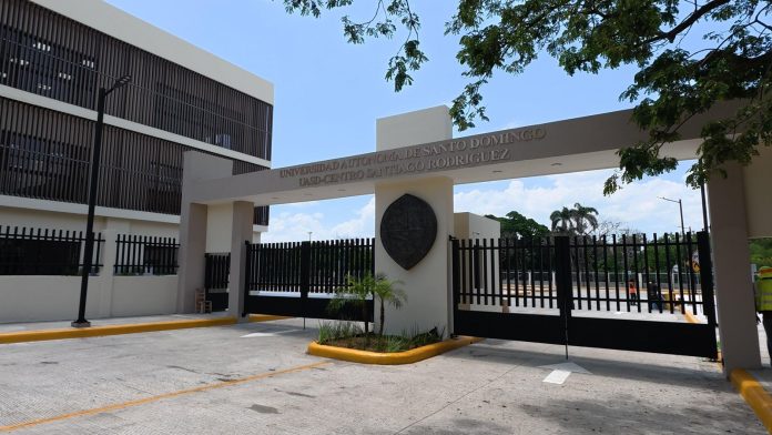 Abinader inaugura el nuevo Centro UASD Santiago Rodríguez