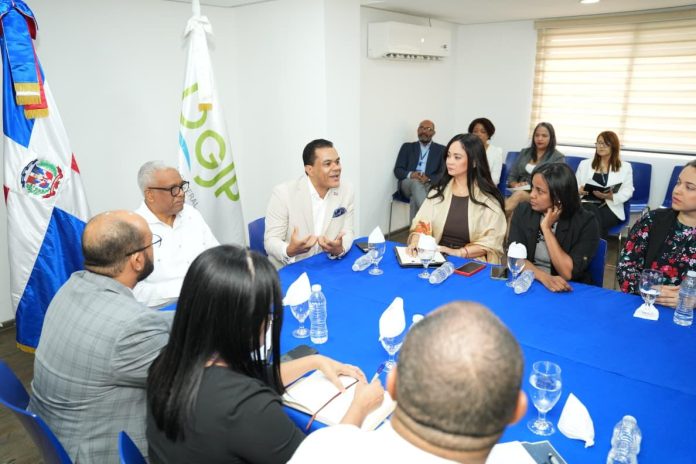 DGJP y DIDA unen esfuerzos para fortalecer la atención y respuesta a pensionados y jubilados