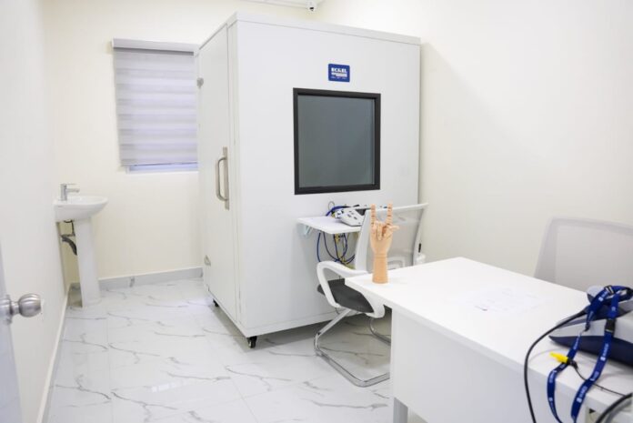 Ponen en funcionamiento Centro Audiológico y Terapia Integral para sordos